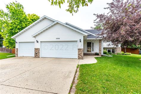 Moorhead, MN Real Estate & Homes For Sale.